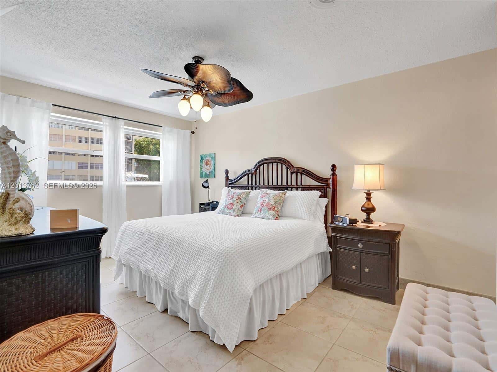 2600 Diana Dr # 105, Hallandale Beach, FL 33009 photo 2