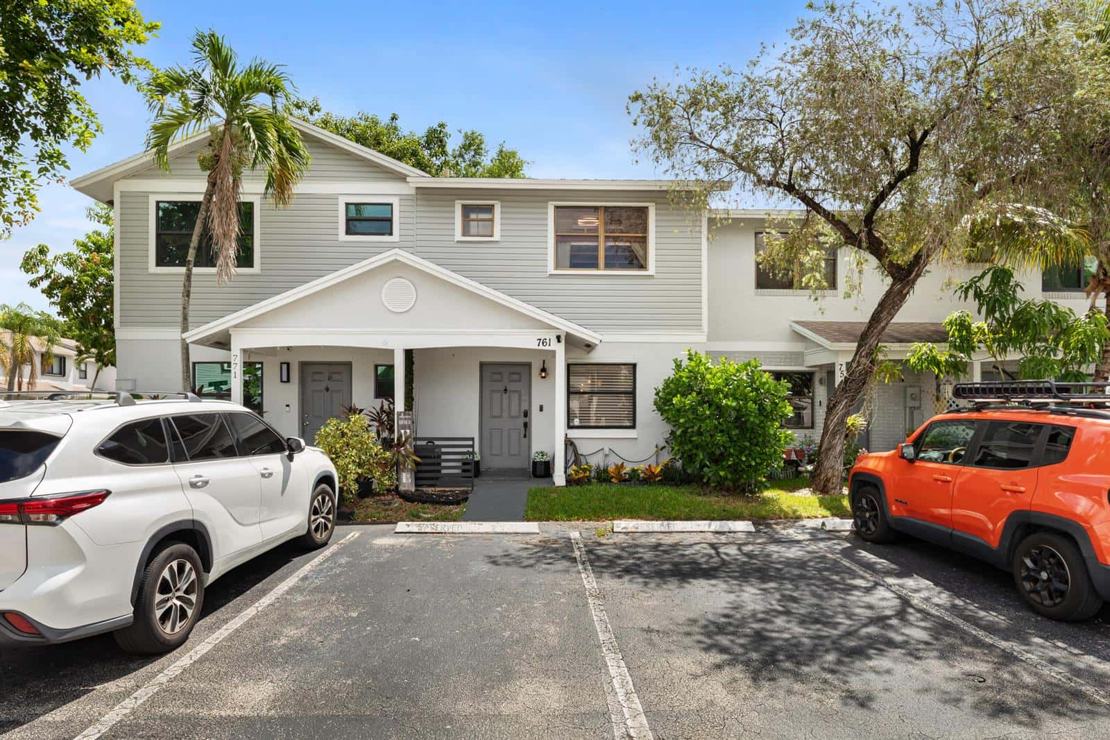 761 NW 106th Avenue, Pembroke Pines, FL 33026