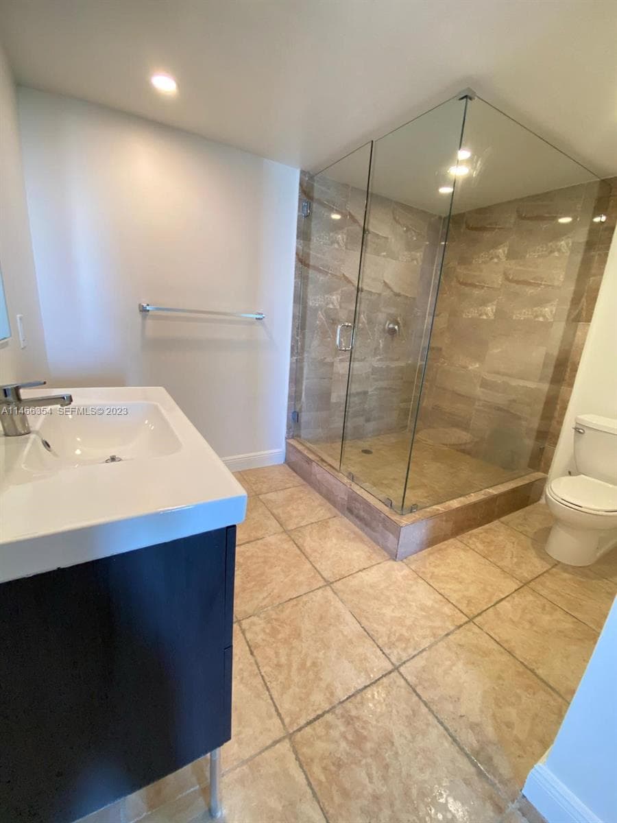 13499 Biscayne Blvd # 1505, North Miami, FL 33181 photo 9