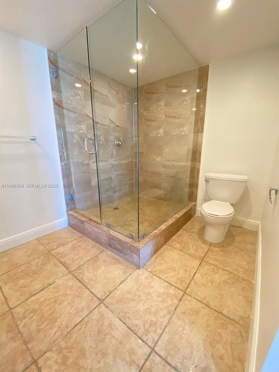 13499 Biscayne Blvd # 1505, North Miami, FL 33181 photo 10