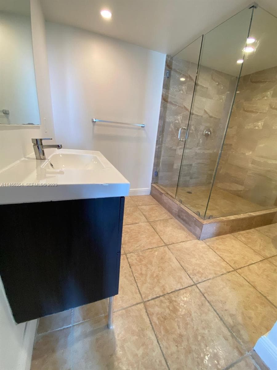 13499 Biscayne Blvd # 1505, North Miami, FL 33181 photo 11