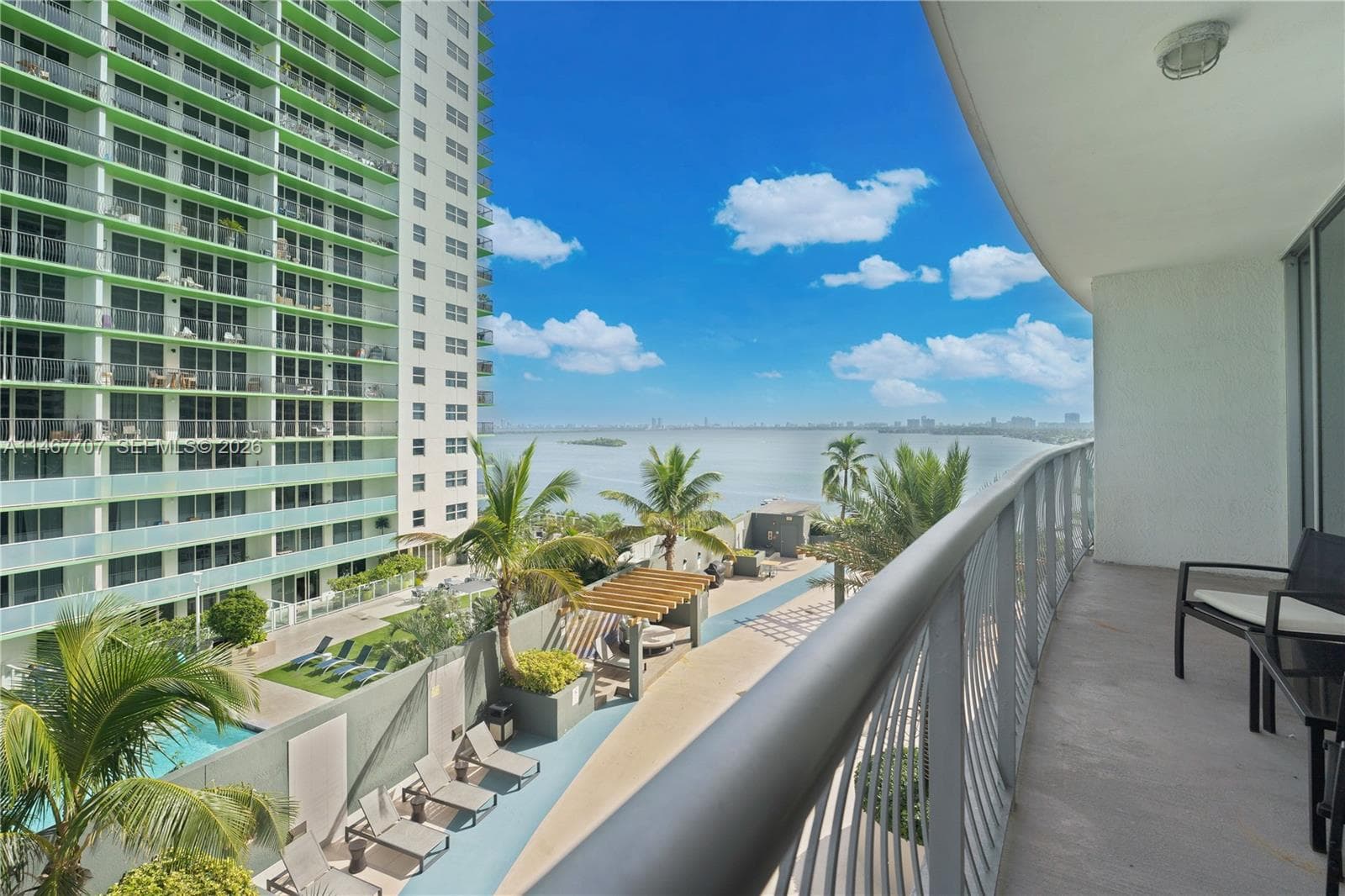 1750 N Bayshore Dr # 1405, Miami, FL 33132 photo 2