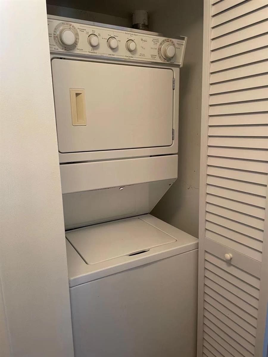 335 S Biscayne Boulevard # 4004, Miami, FL 33131 photo 11