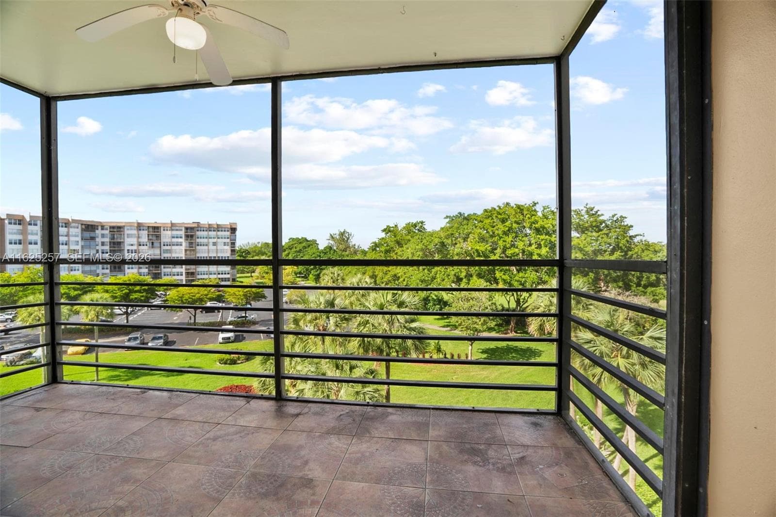 1000 Saint Charles Pl # 522, Pembroke Pines, FL 33026 photo 8