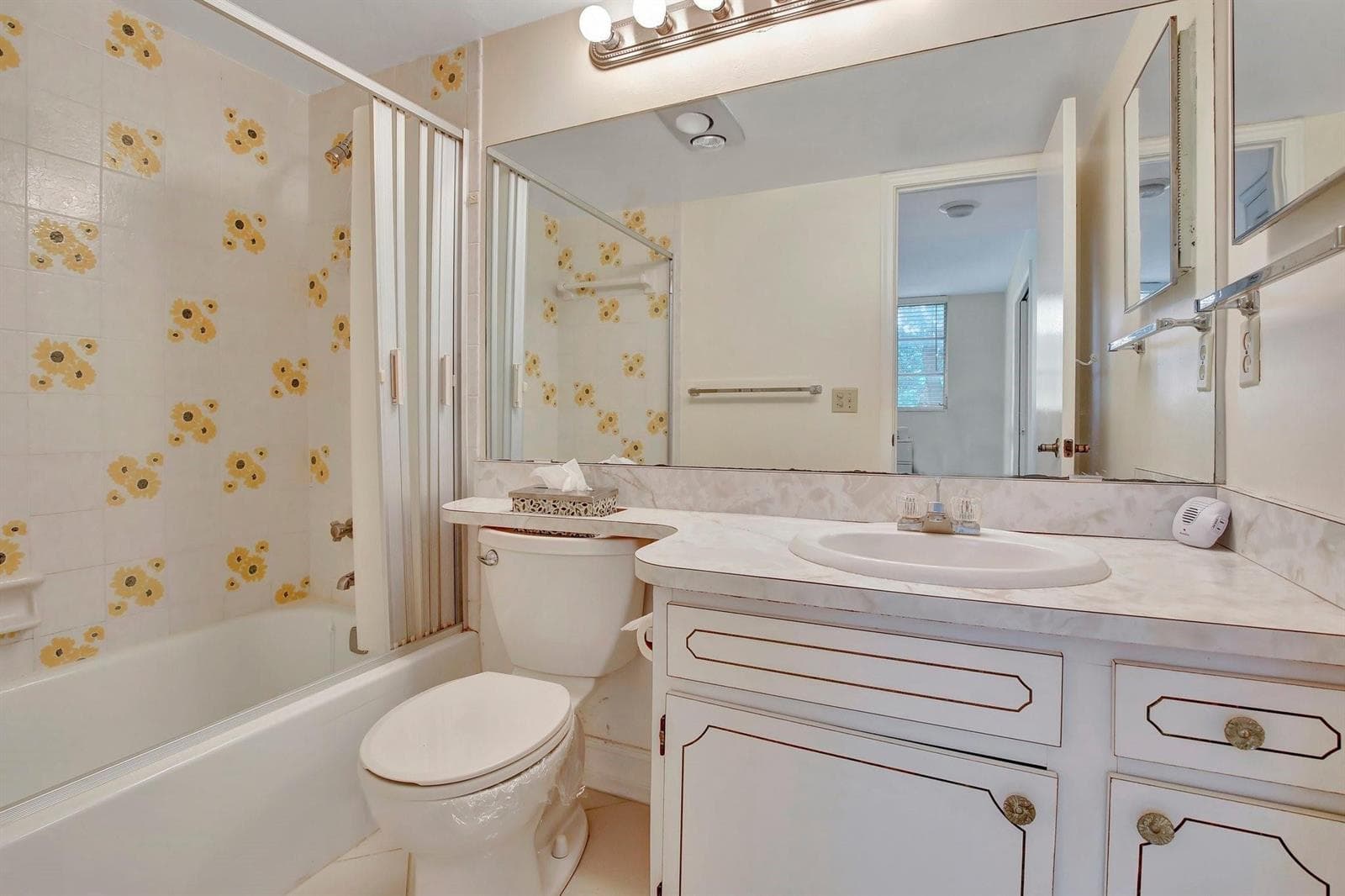 8930 S Hollybrook Boulevard # 201, Pembroke Pines, FL 33025 photo 8