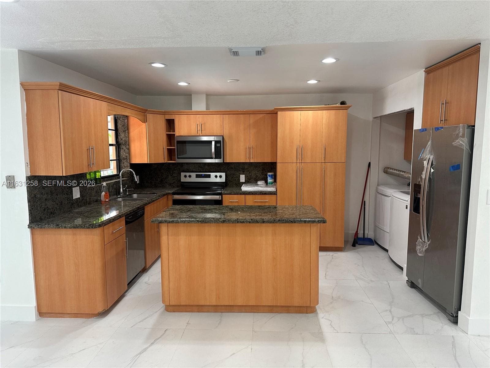 324 E 34th St, Hialeah, FL 33013 photo 10