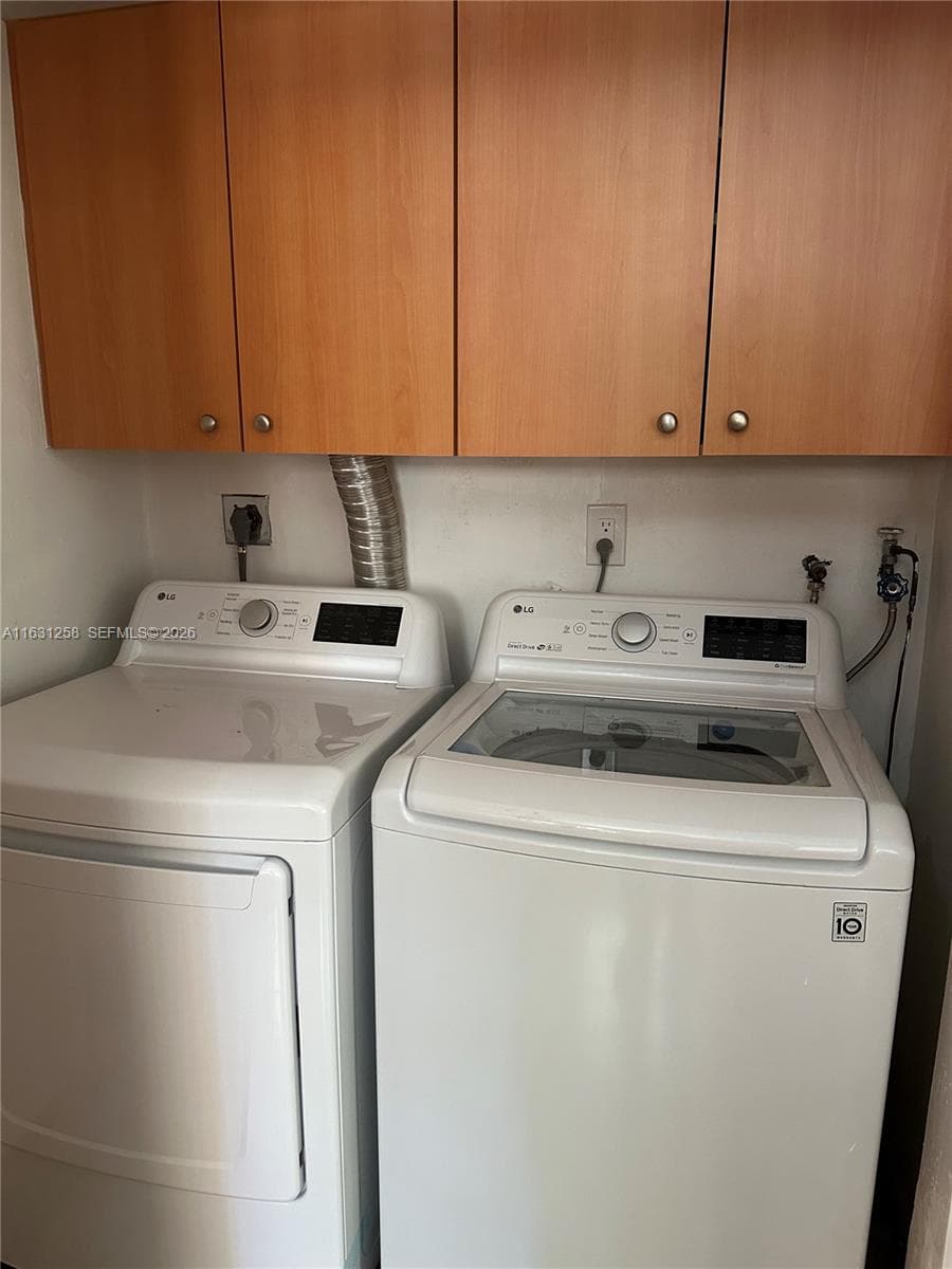 324 E 34th St, Hialeah, FL 33013 photo 11