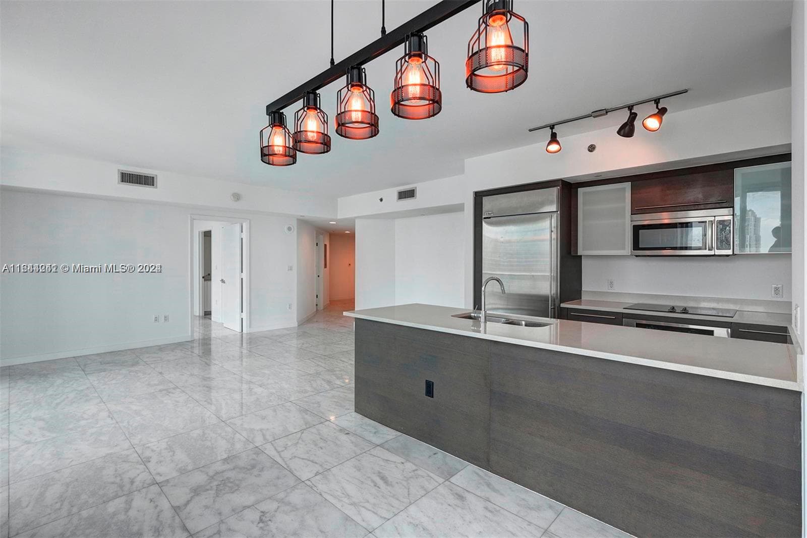 55 SE 6th St # 3401, Miami, FL 33131 photo 9