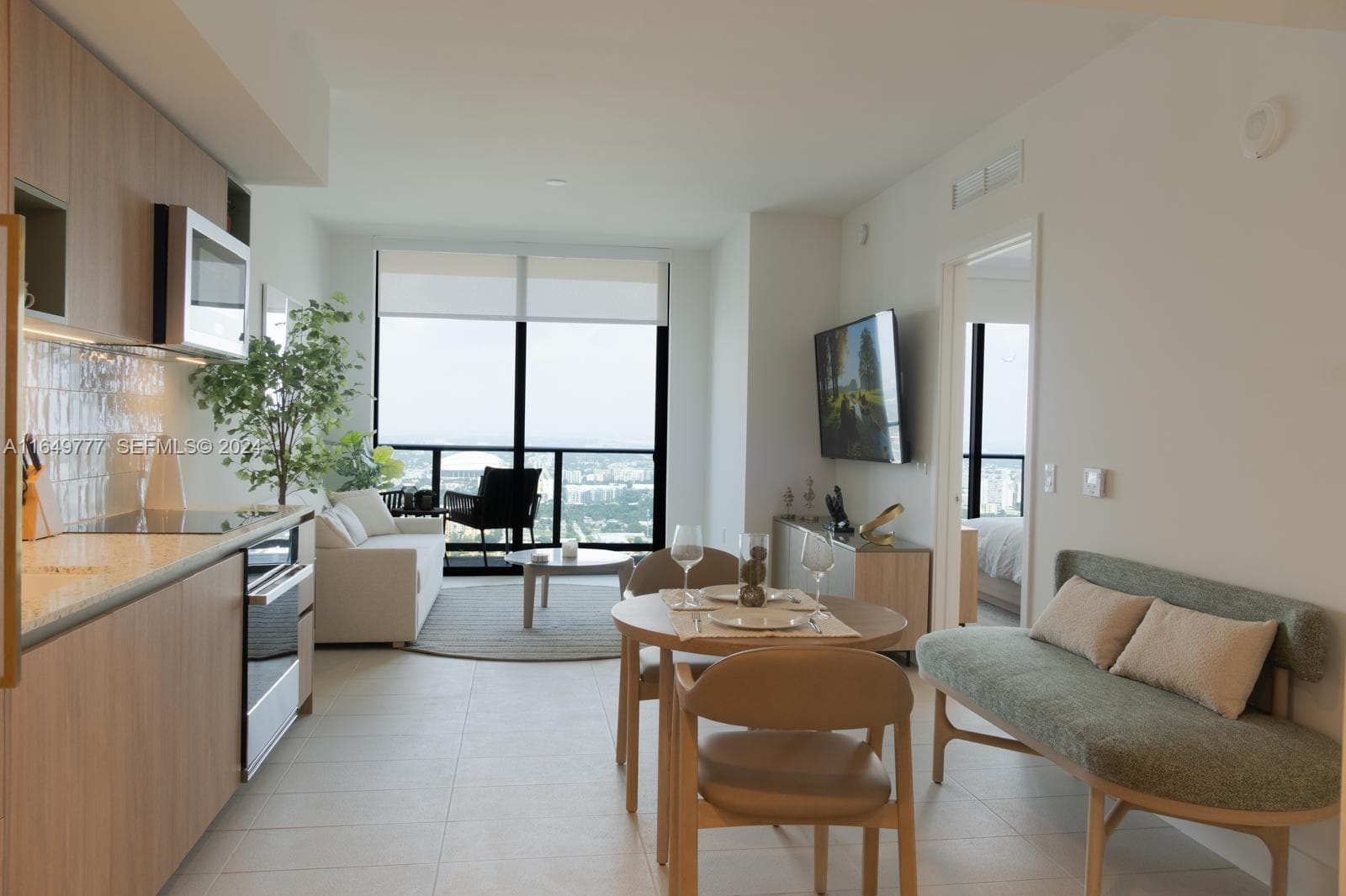 601 NE 1 Ave # 4704, Miami, FL 33132 photo 3