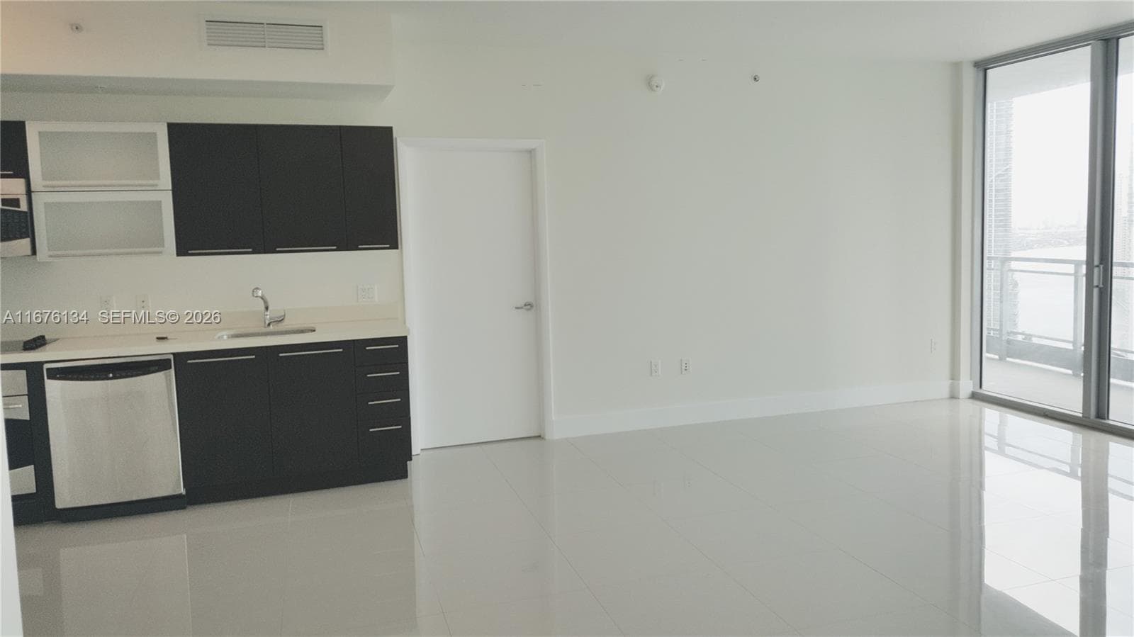 90 SW 3 ST # 3210, Miami, FL 33130 photo 7
