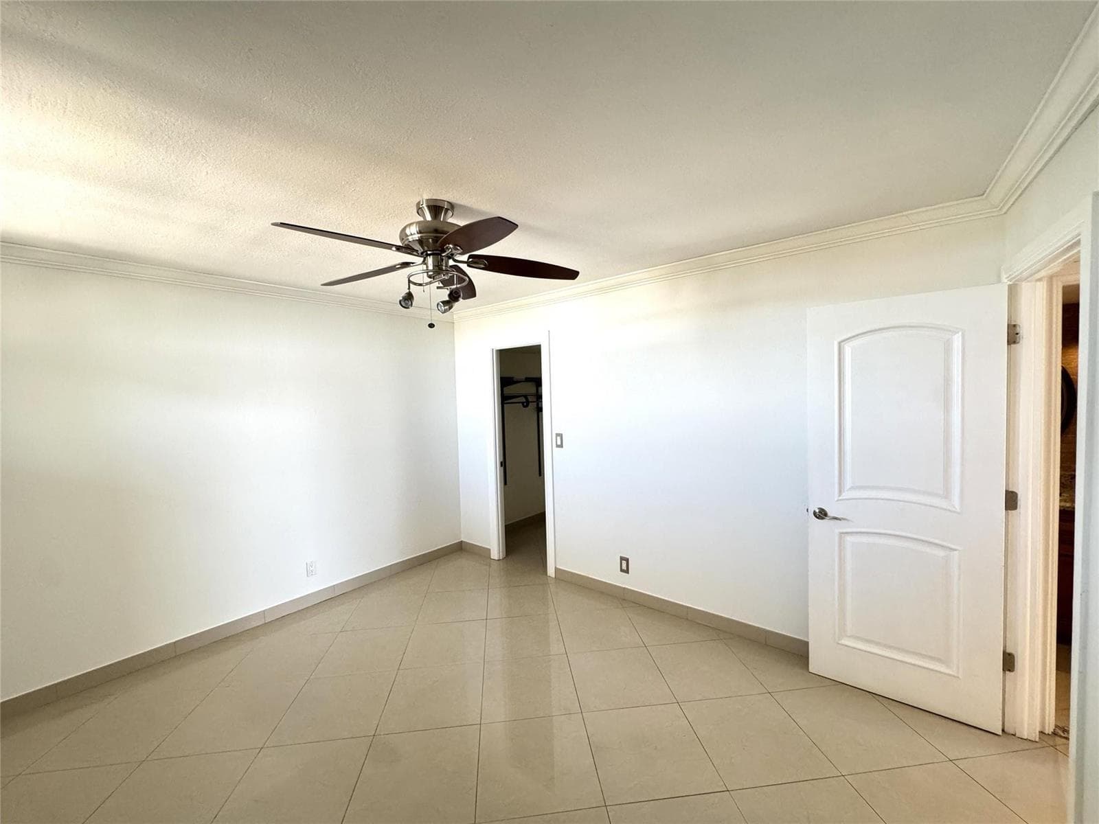 4800 Bayview Drive # 406, Fort Lauderdale, FL 33308 photo 10
