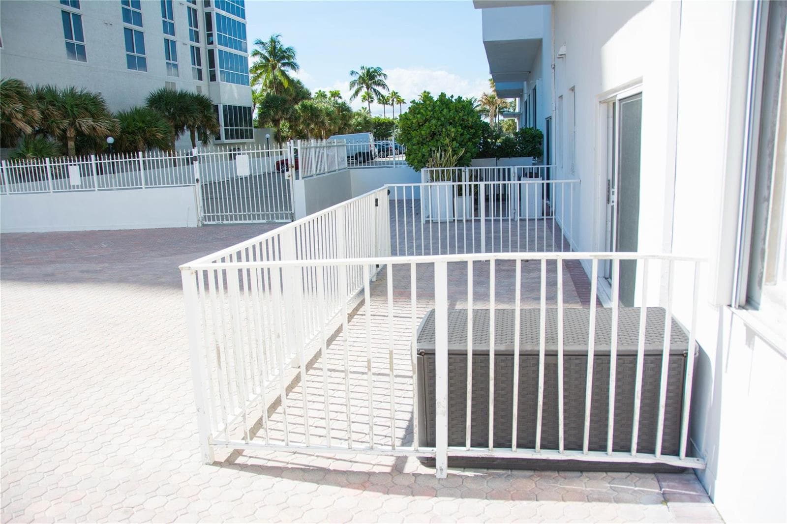 4250 Galt Ocean Drive # 1M, Fort Lauderdale, FL 33308 photo 11