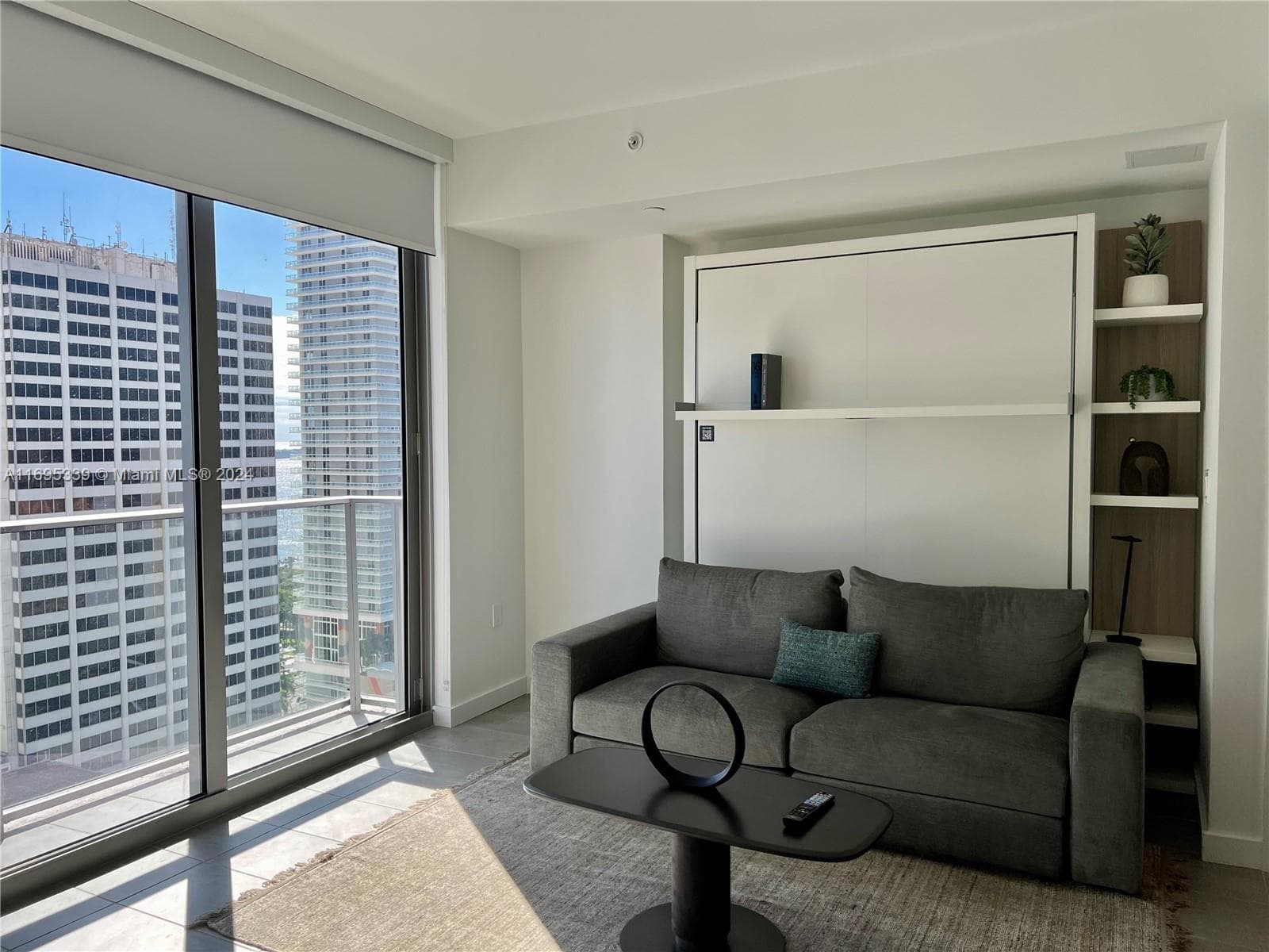 227 NE 2nd St # 2613, Miami, FL 33132 photo 6