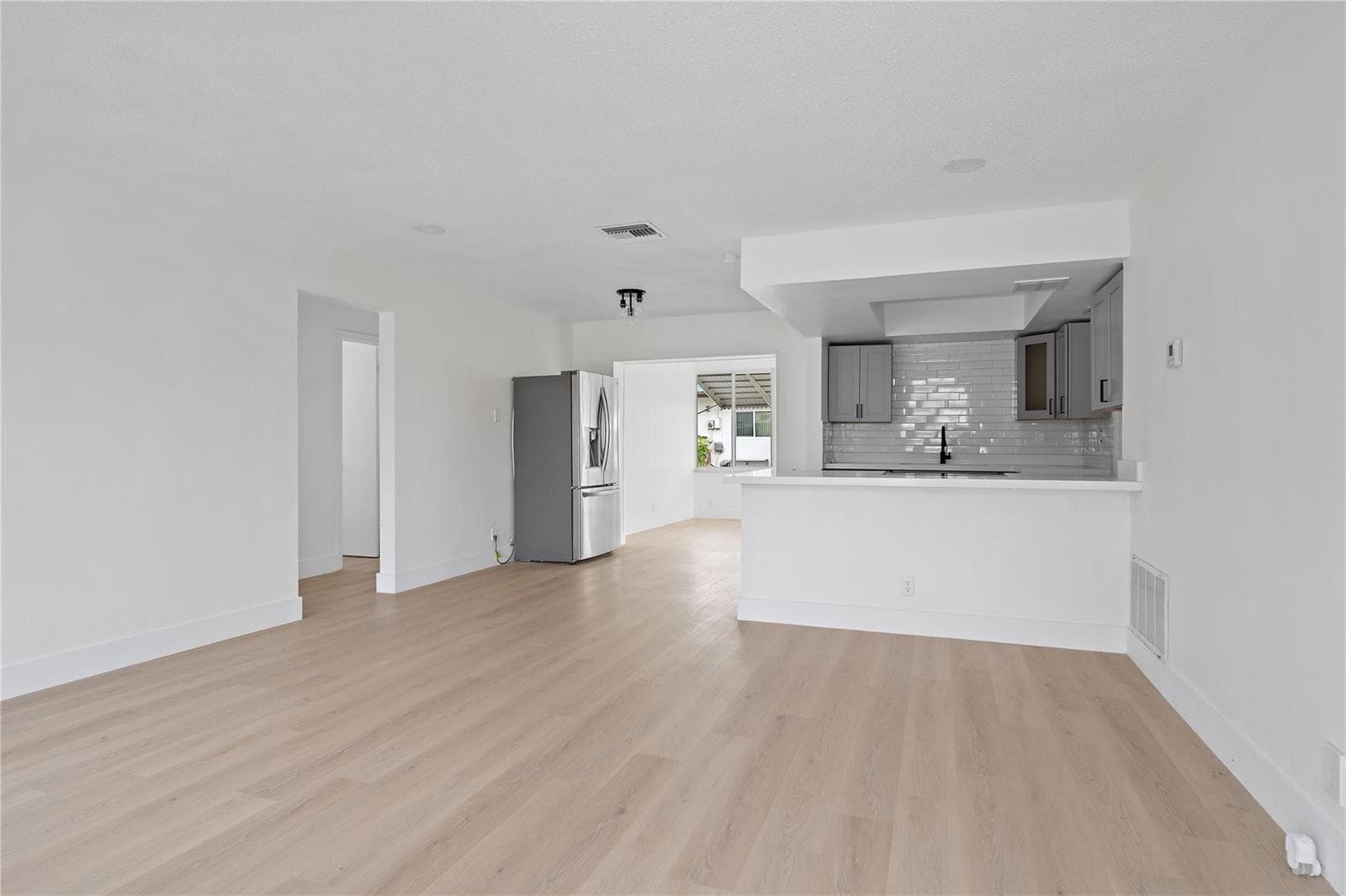 4510 NW 49th Drive, Tamarac, FL 33319 photo 9