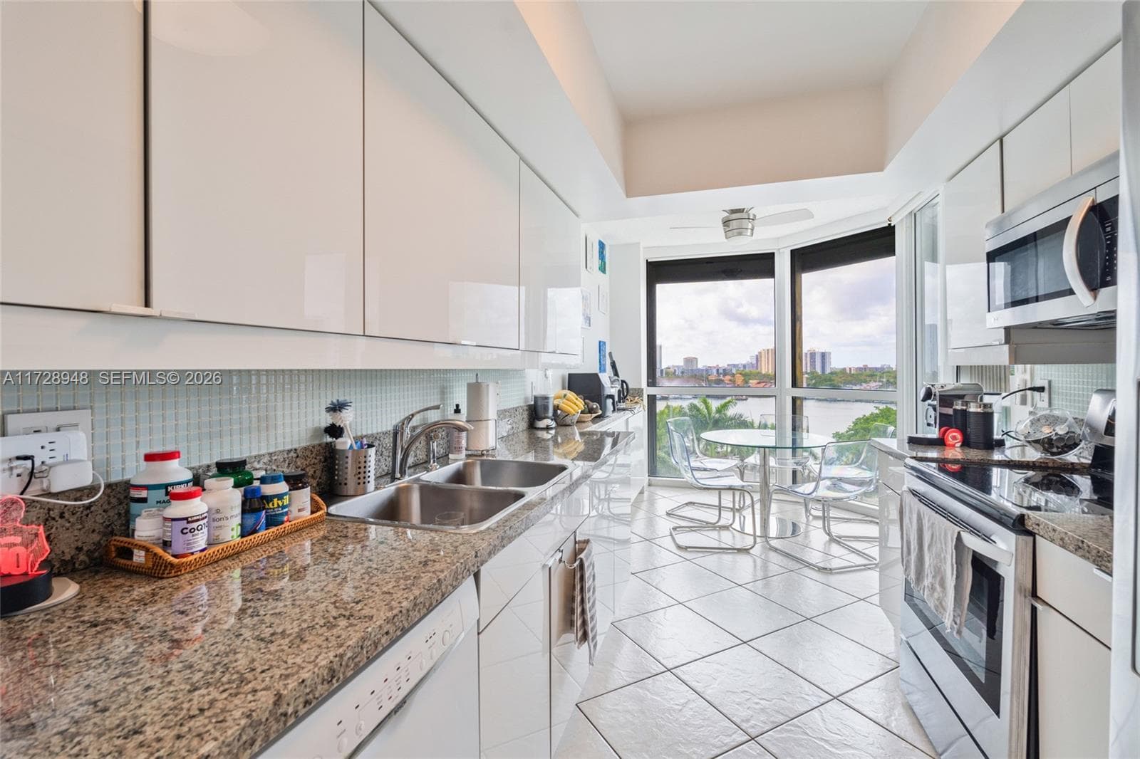 21205 Yacht Club Dr # 805, Aventura, FL 33180 photo 9