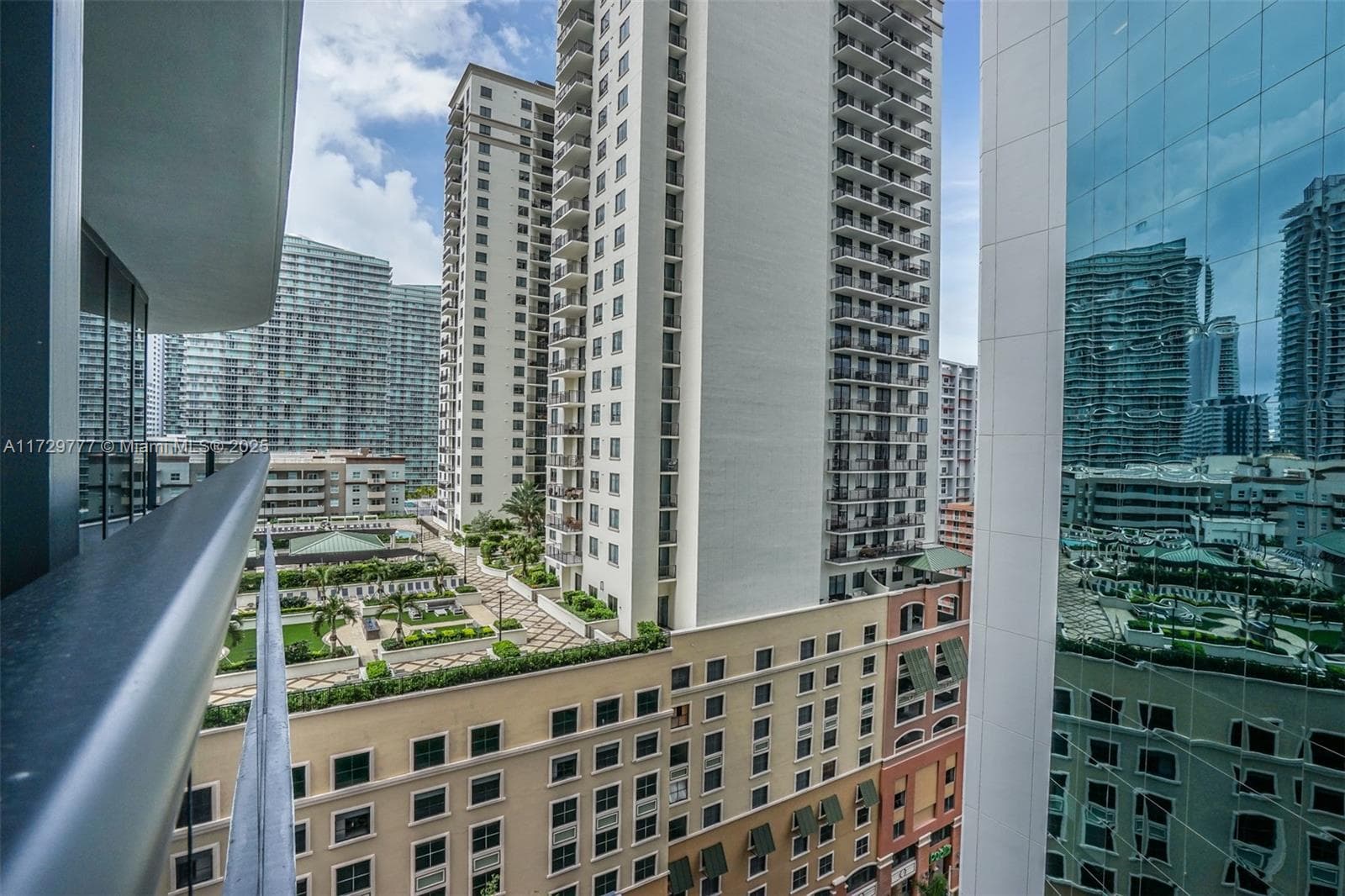 55 SW 9 Street # 1407, Miami, FL 33130 photo 13