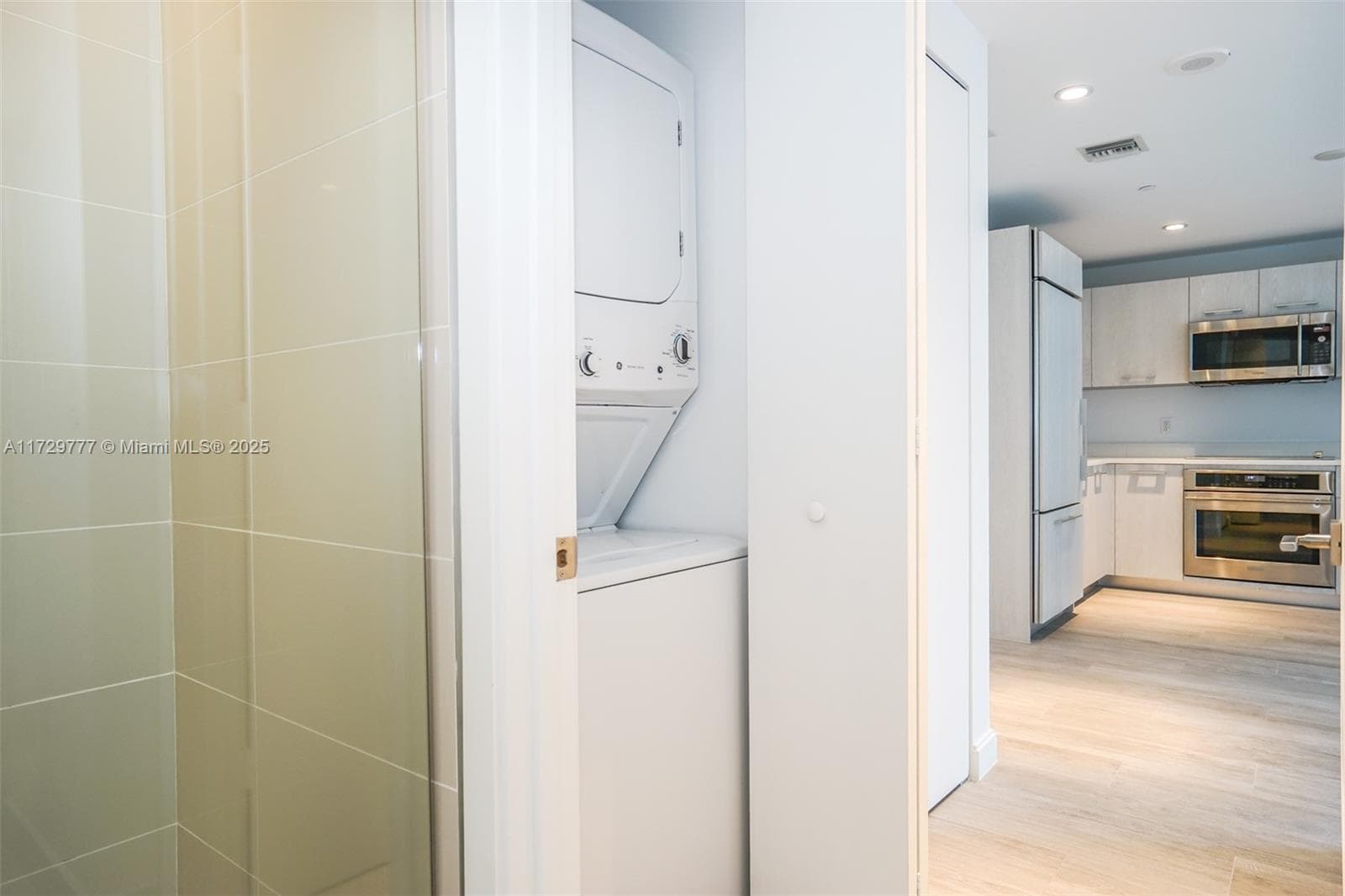 55 SW 9 Street # 1407, Miami, FL 33130 photo 7
