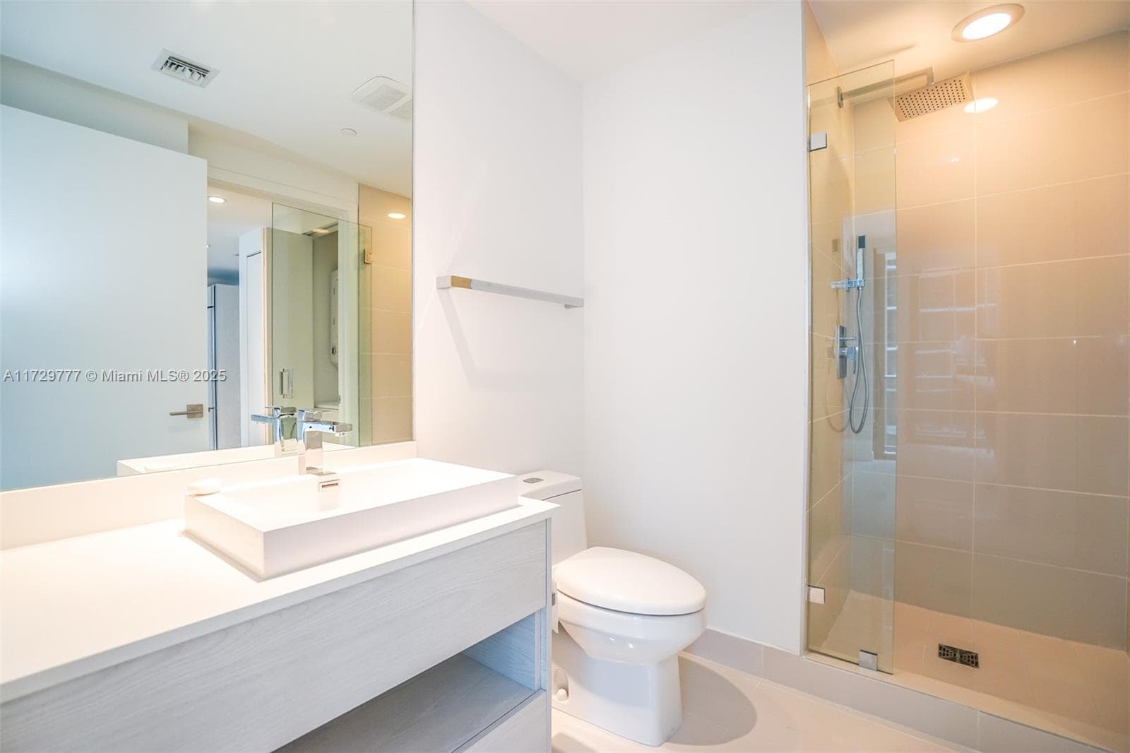 55 SW 9 Street # 1407, Miami, FL 33130 photo 9