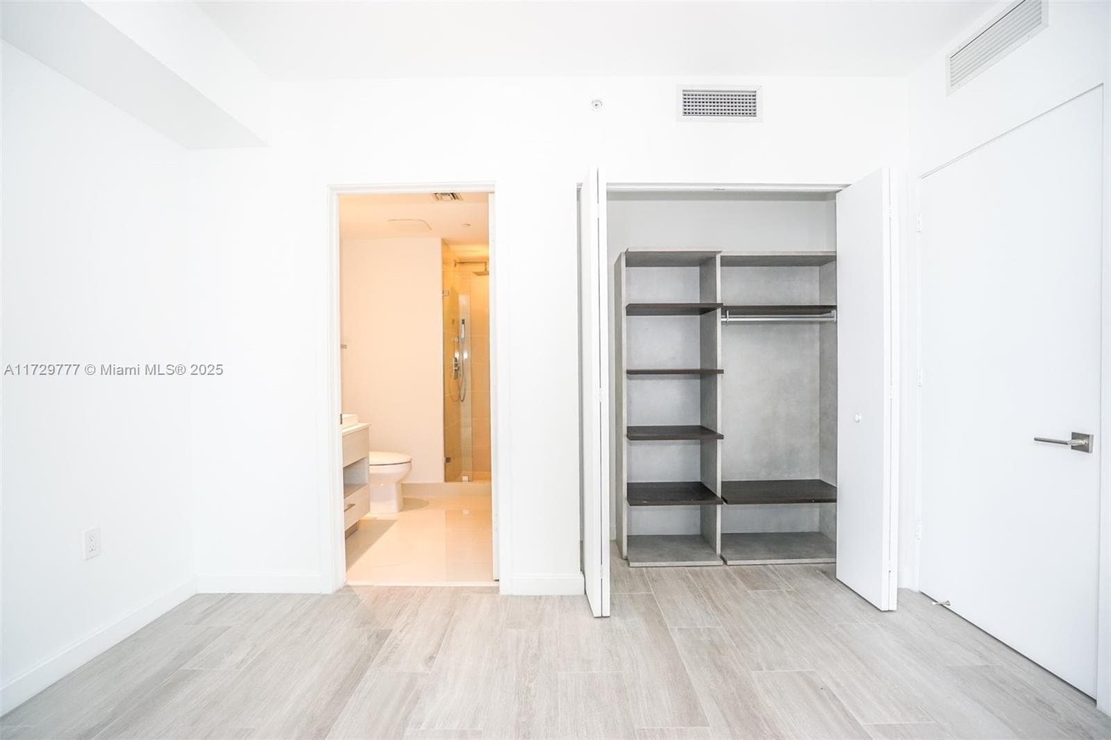 55 SW 9 Street # 1407, Miami, FL 33130 photo 11