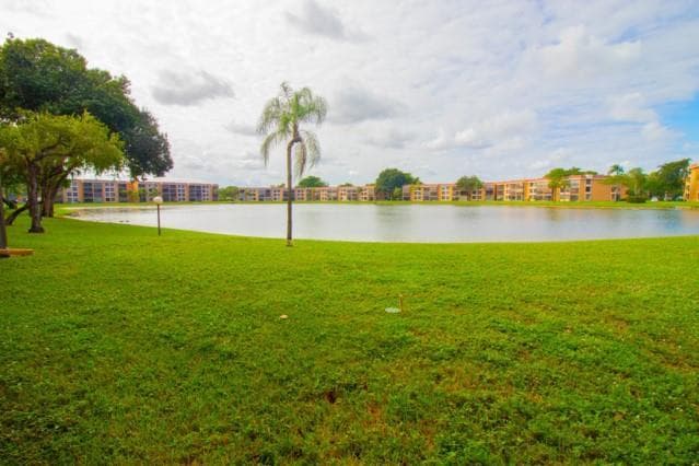 6007 CORAL LAKE Drive # 107, Margate, FL 33063 photo 13