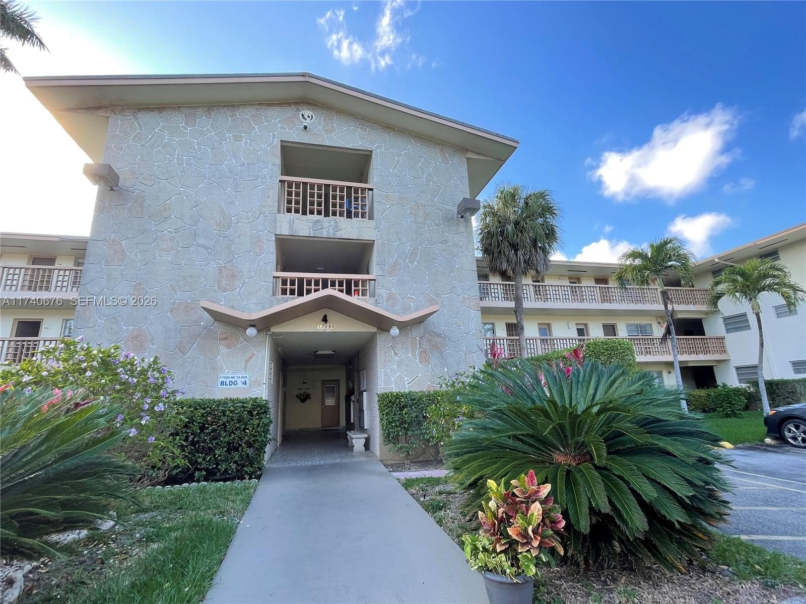 17090 NE 14th Ave # 314, Miami, FL 33162 photo 4