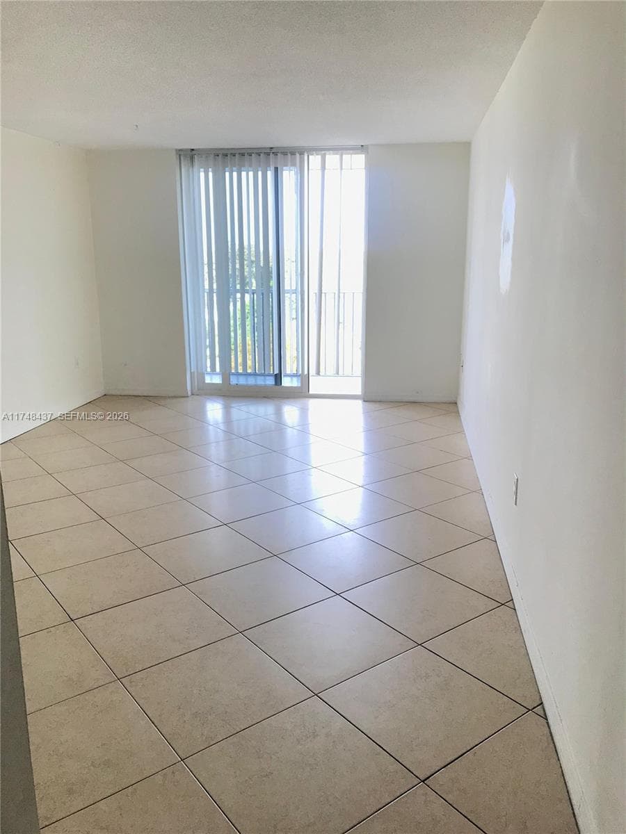 16950 W Dixie Hwy A631 Hwy # 631, North Miami Beach, FL 33160 photo 7