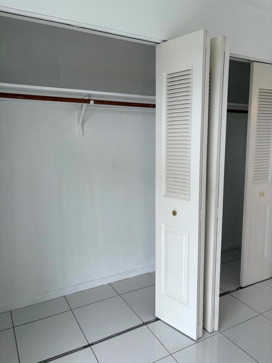 113 Berkshire E, West Palm Beach, FL 33417 photo 6