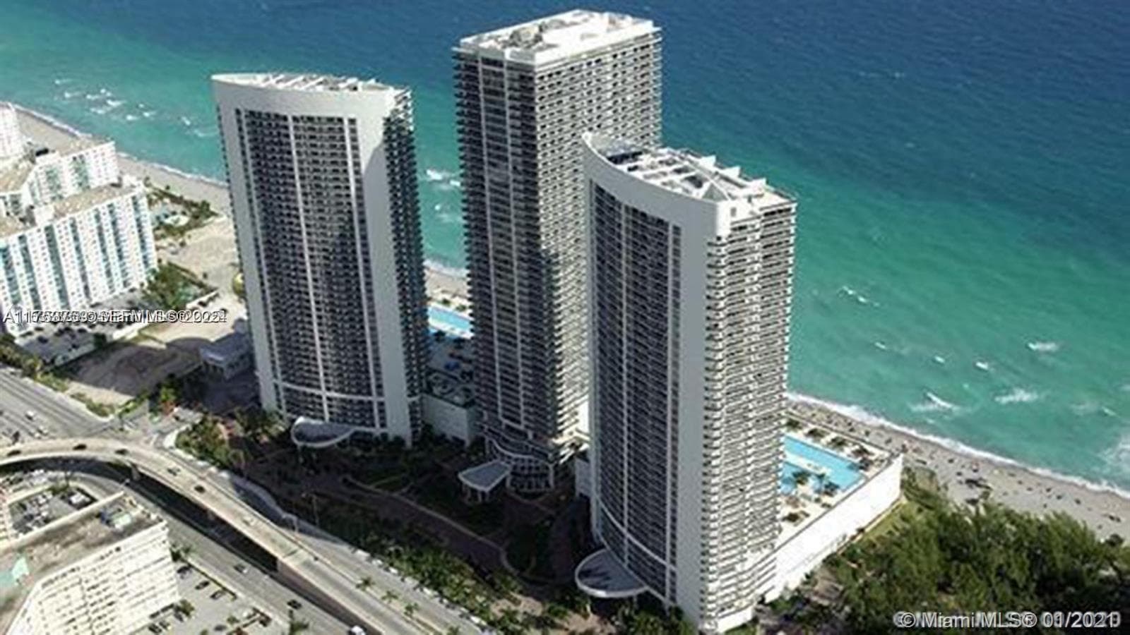 1830 S Ocean Dr # 3208, Hallandale Beach, FL 33009 photo 2