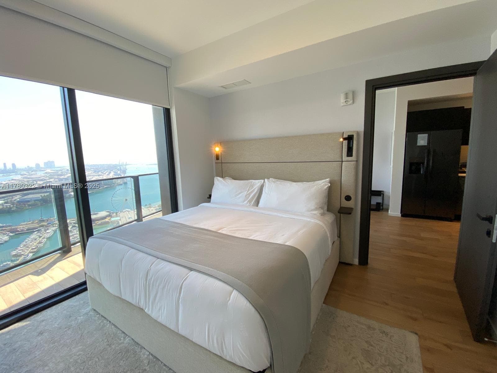 398 NE 5th St # 2910, Miami, FL 33132 photo 6