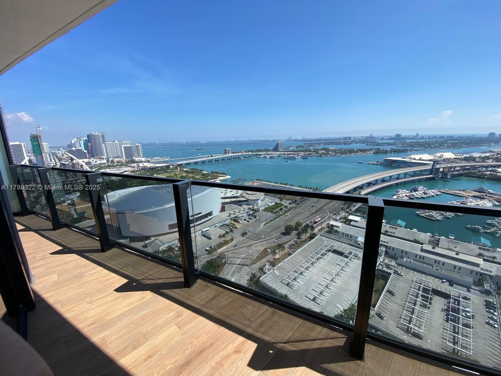 398 NE 5th St # 2910, Miami, FL 33132 photo 13