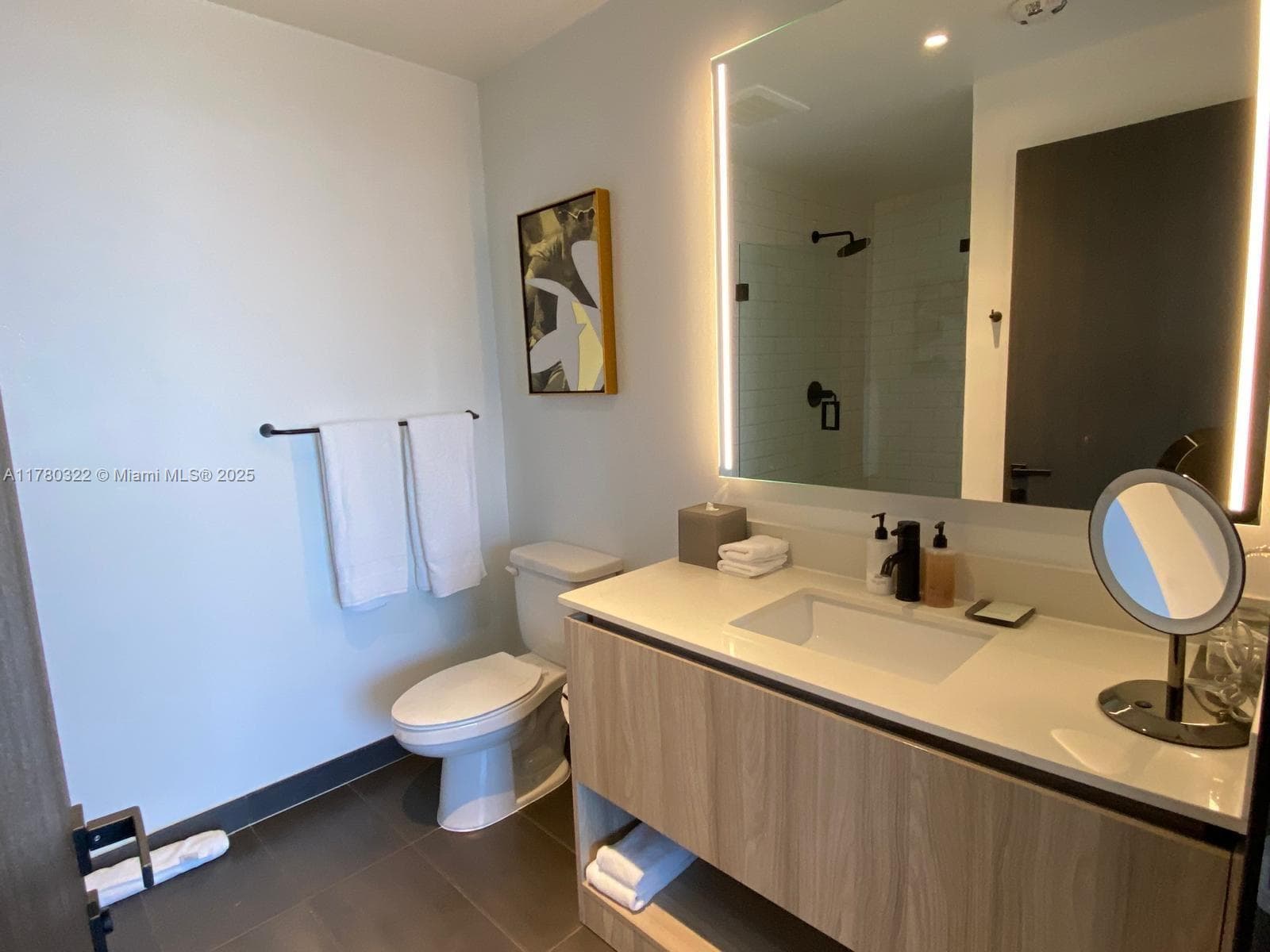 398 NE 5th St # 2910, Miami, FL 33132 photo 8