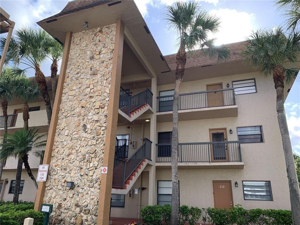 6095 N Sabal Palm Boulevard # 212, Tamarac, FL 33319 photo 6