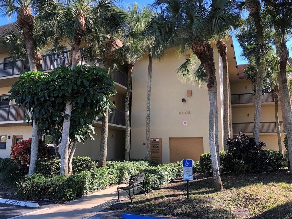 6095 N Sabal Palm Boulevard # 212, Tamarac, FL 33319 photo 8