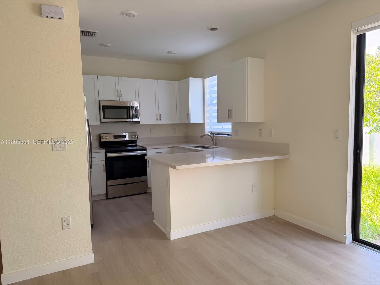 10966 W 33rd Way, Hialeah, FL 33018 photo 12