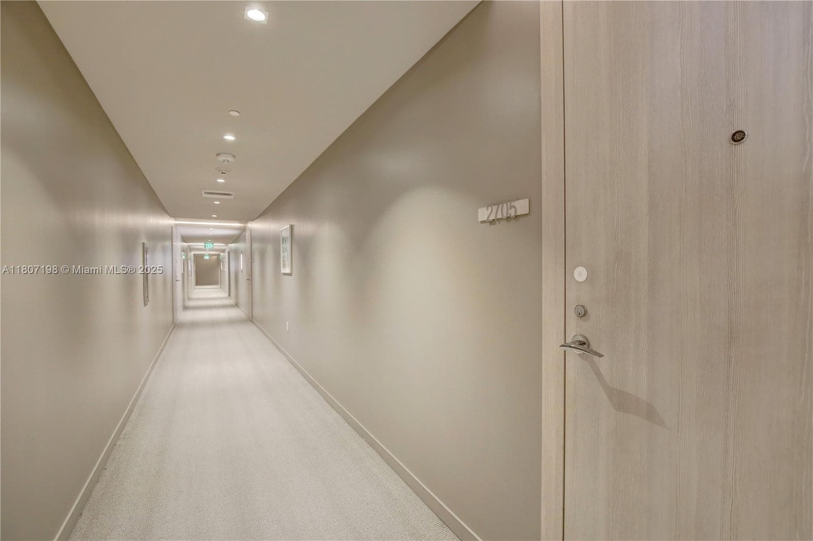 1000 Brickell Plz # 2705, Miami, FL 33131 photo 9