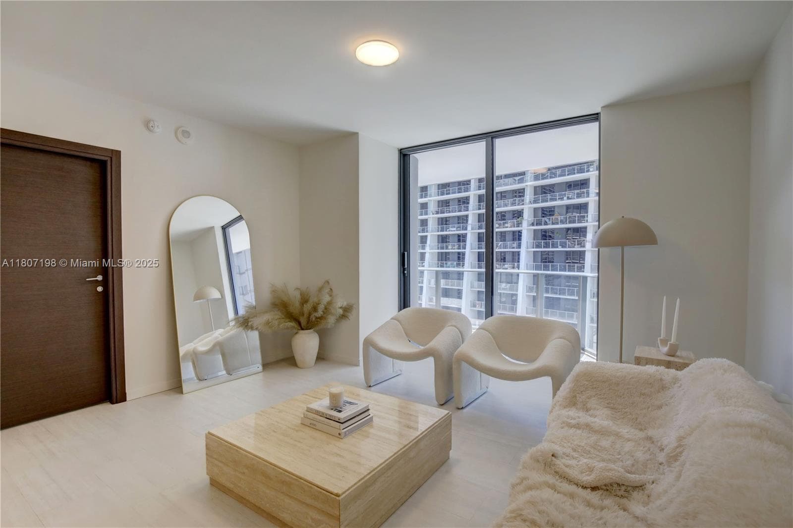 1000 Brickell Plz # 2705, Miami, FL 33131 photo 11