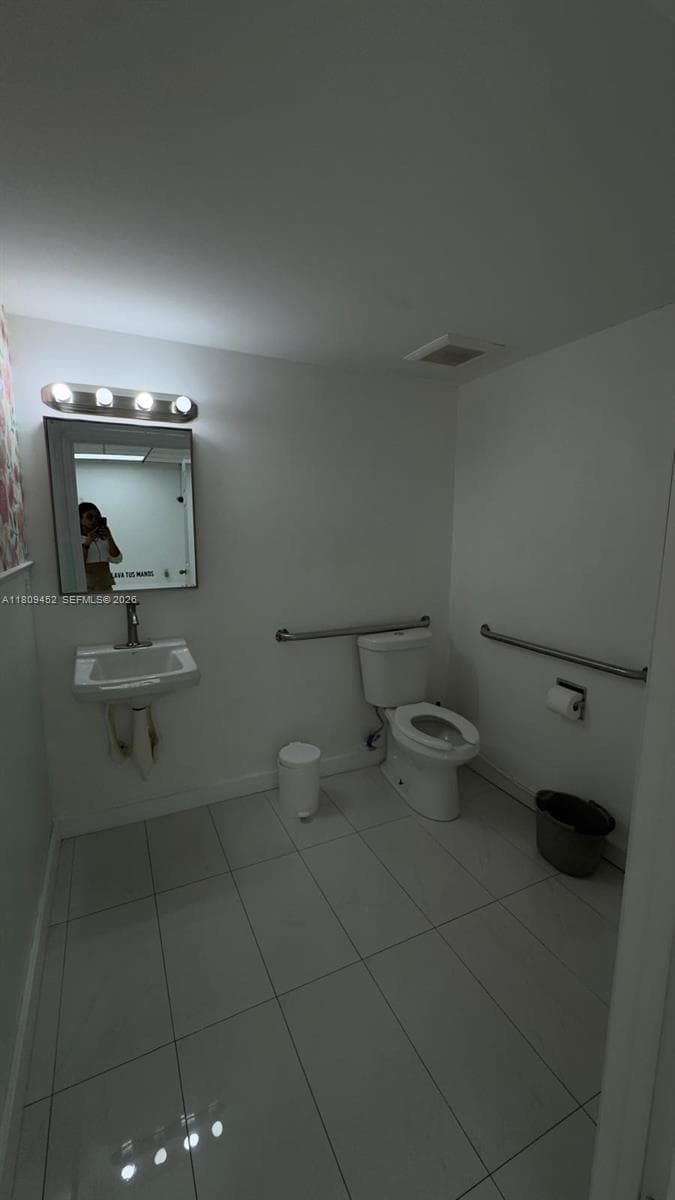 3960 W 16th Ave # 204, Hialeah, FL 33012 photo 12