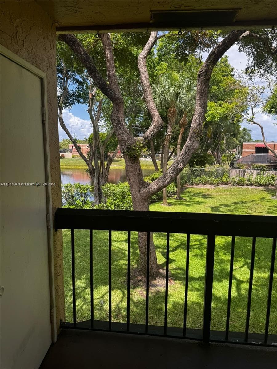 6023 10th Ave N # 215, Green Acres, FL 33463 photo 6