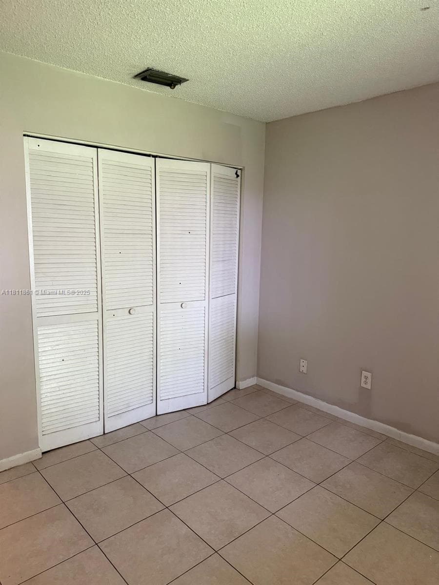 6023 10th Ave N # 215, Green Acres, FL 33463 photo 11
