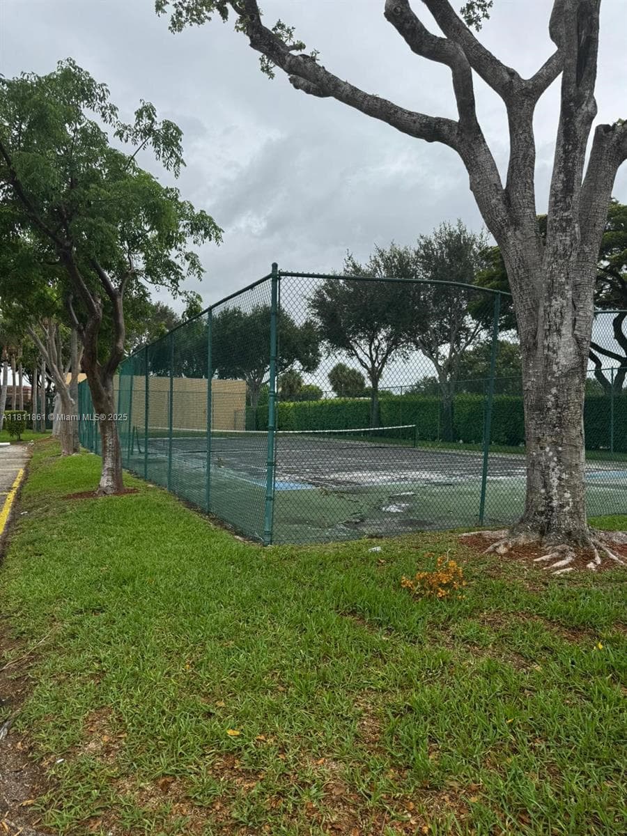 6023 10th Ave N # 215, Green Acres, FL 33463 photo 8