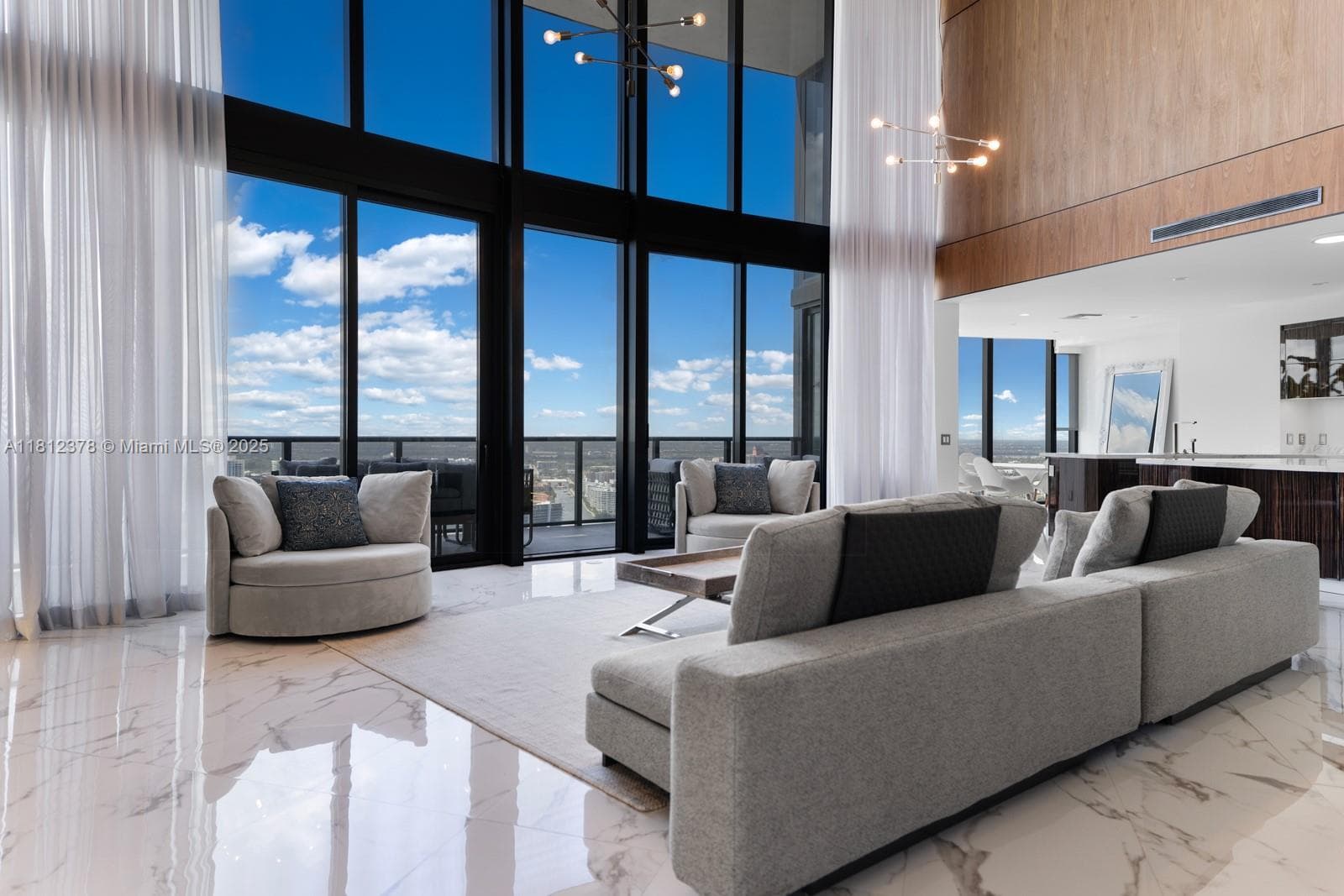 18555 Collins Ave # 4603, Sunny Isles Beach, FL 33160 photo 3