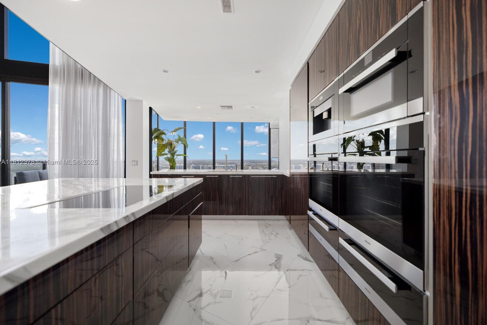 18555 Collins Ave # 4603, Sunny Isles Beach, FL 33160 photo 8