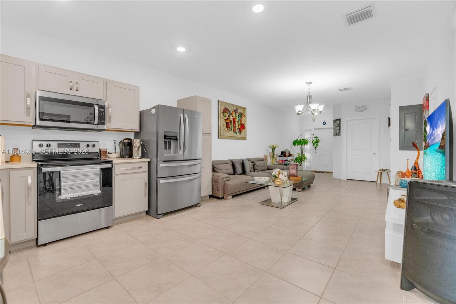 504 NE 1st Dr, Florida City, FL 33034 photo 6