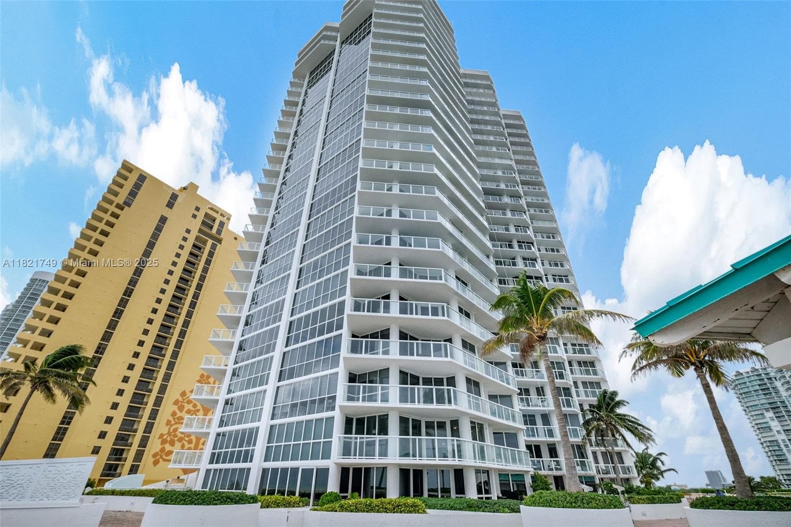 16425 Collins Ave # 311, Sunny Isles Beach, FL 33160 photo 2