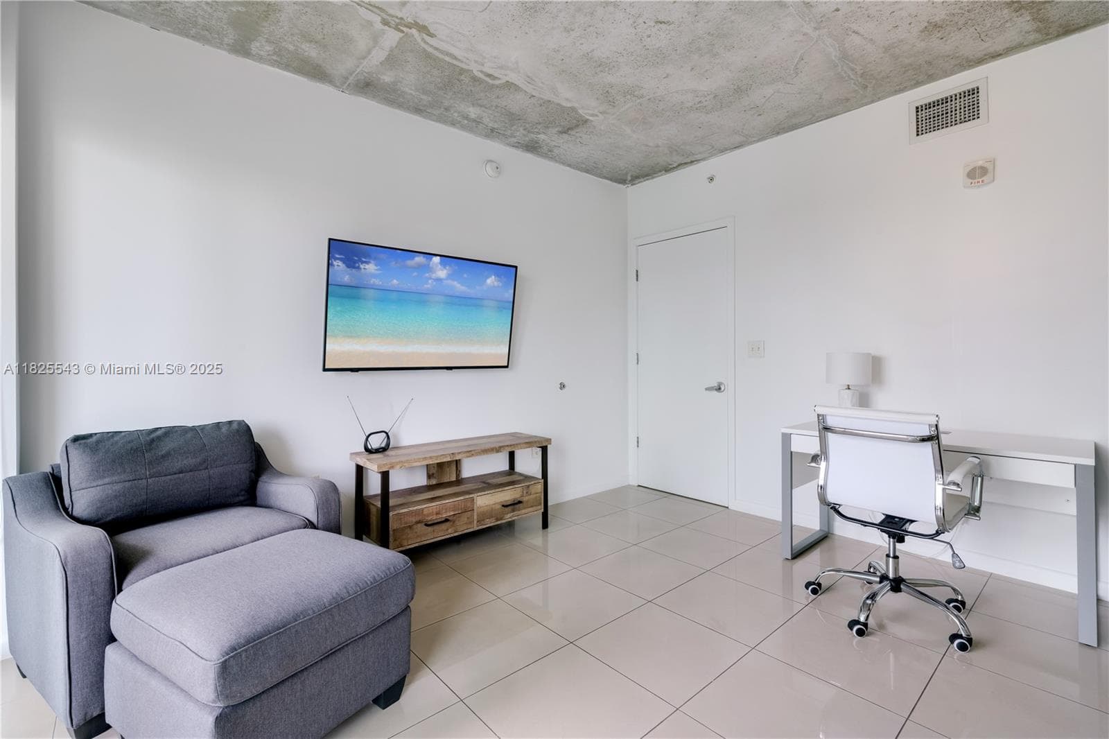 3250 NE 1st Ave # 1016, Miami, FL 33137 photo 11