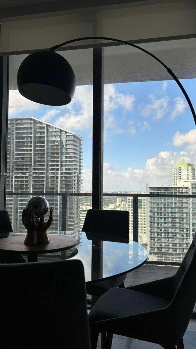 68 SE 6th St # 2804, Miami, FL 33131 photo 13