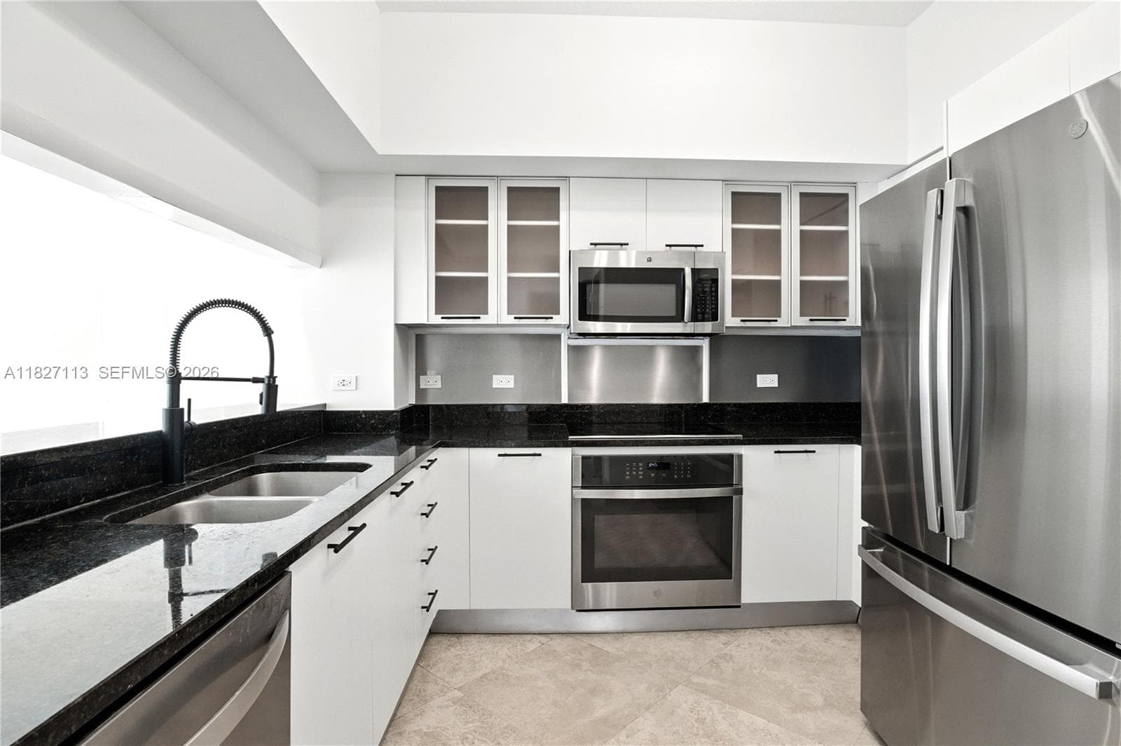 31 SE 5th St # 4021, Miami, FL 33131 photo 7
