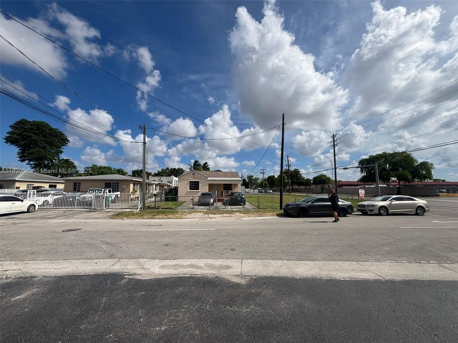 3186 NW 33rd St, Miami, FL 33142 photo 6