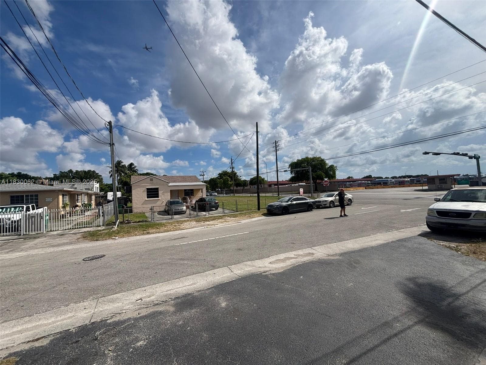 3186 NW 33rd St, Miami, FL 33142 photo 7