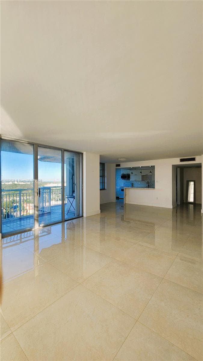 18051 Biscayne Blvd # 1705, Aventura, FL 33160 photo 6